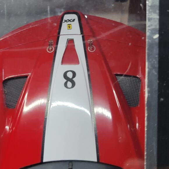 XQ Toys 1:18 Scale Radio Control Model Car Ferrari FXX Red. New, sealed - Picture 13 of 13